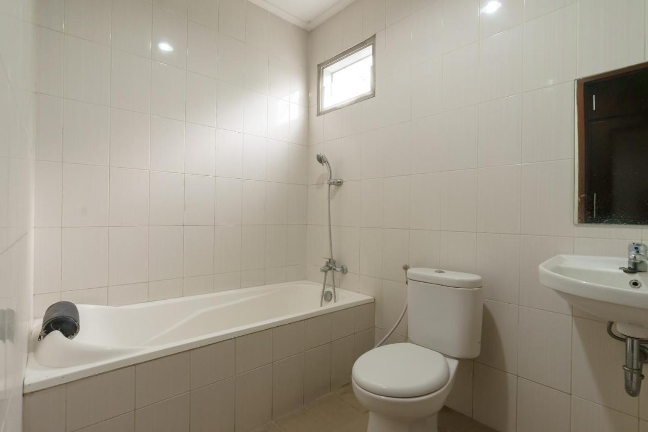 Dago Suites Syariah Cikarang Mitra Reddoorz Bekasi Exterior foto