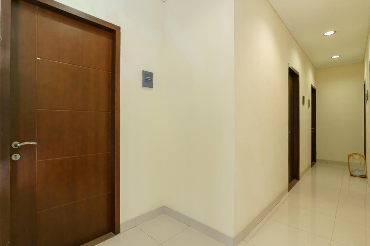 Dago Suites Syariah Cikarang Mitra Reddoorz Bekasi Exterior foto